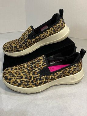 Skechers GOwalk Leopard Slip On Comfort Shoes Air Cooled Size 5